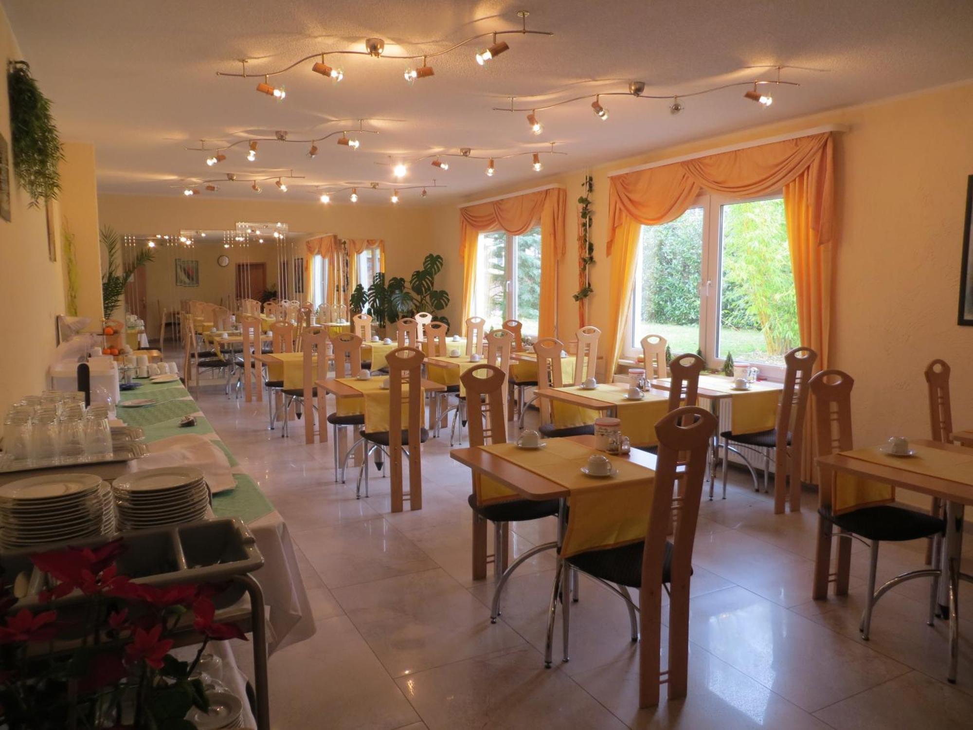 Hotel Merkur Garni زارشتيد المظهر الخارجي الصورة