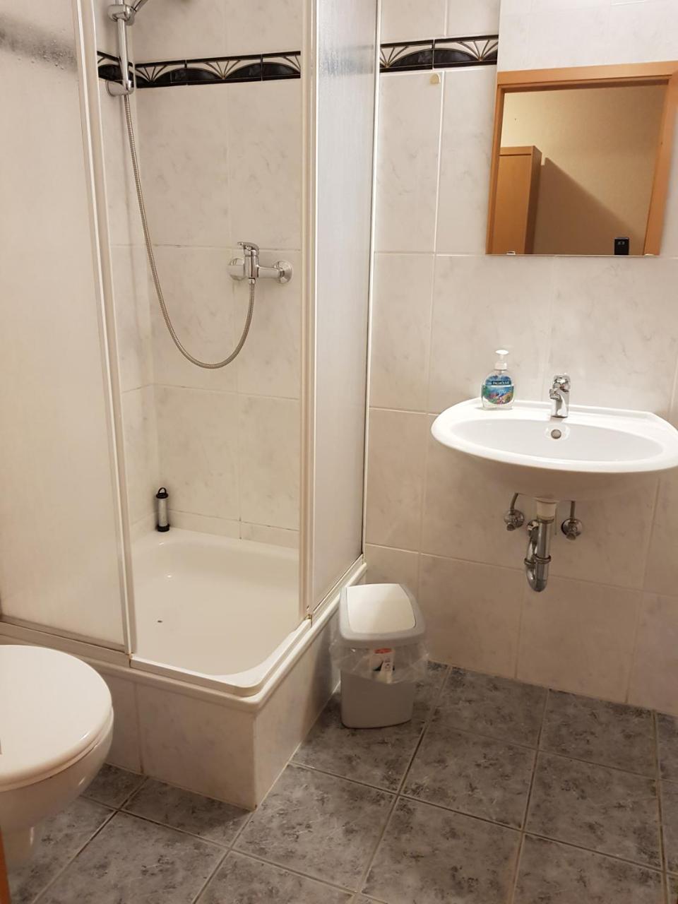 Hotel Merkur Garni زارشتيد المظهر الخارجي الصورة
